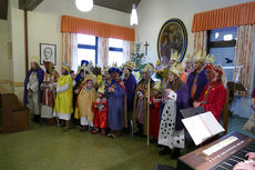 Dreikönigssingen der Sternsinger in Naumburg (Foto: Karl-Franz Thiede)